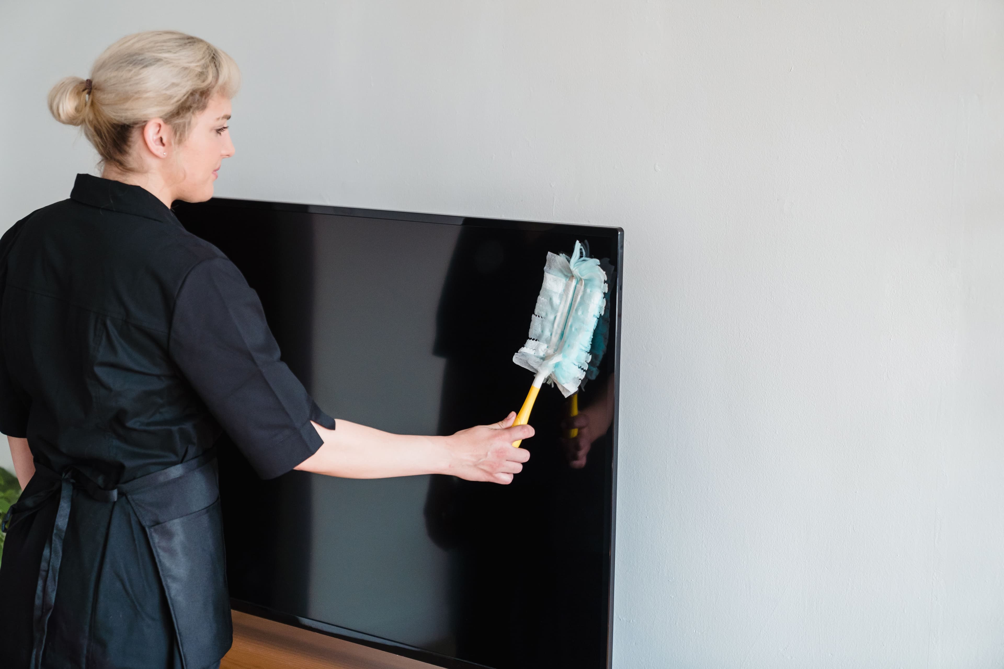 Dusting & Surfaces